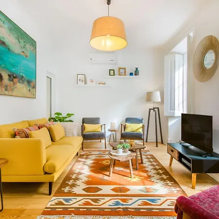 Trendy Flat, In Picturesque Graca Apartamento